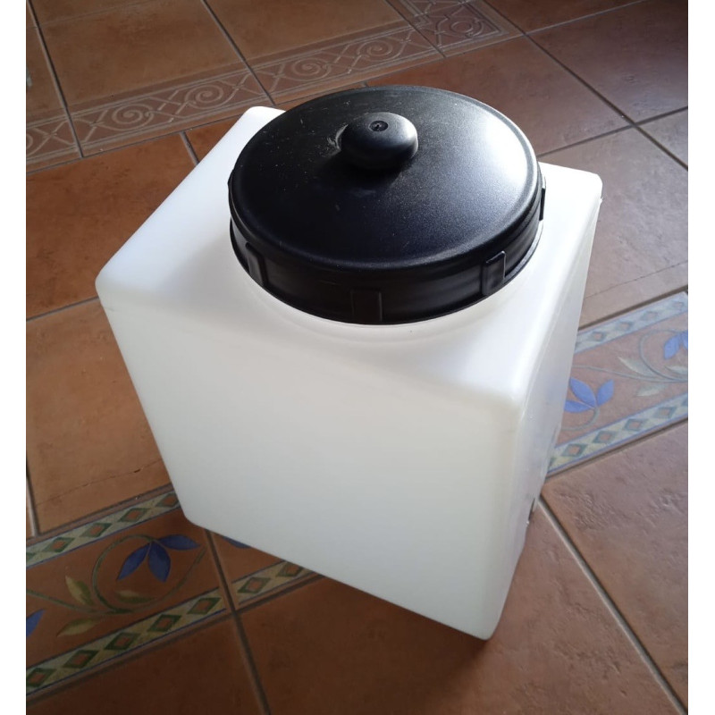 Tank 25 liters 35x27x37 large lid, for drinking water.