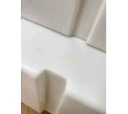 150 liters 81x44x49 with handles, perforated bottom