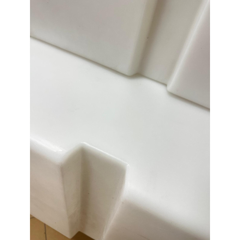 150 liters 81x44x49 with handles, perforated bottom